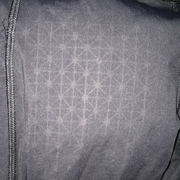 Black lululemon leggings size 6 - Picture 3 of 3